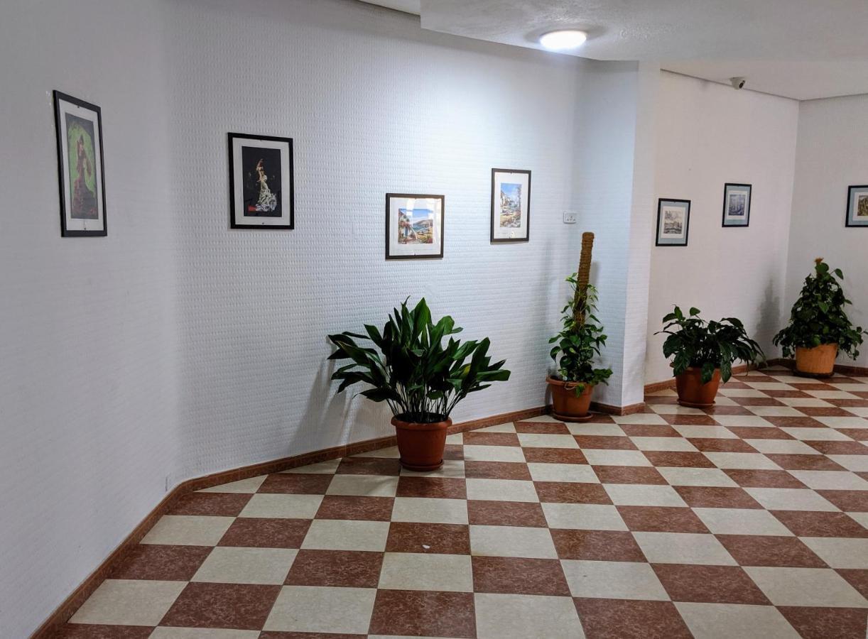 Home Away In The Heart Of Town Torremolinos Exterior foto